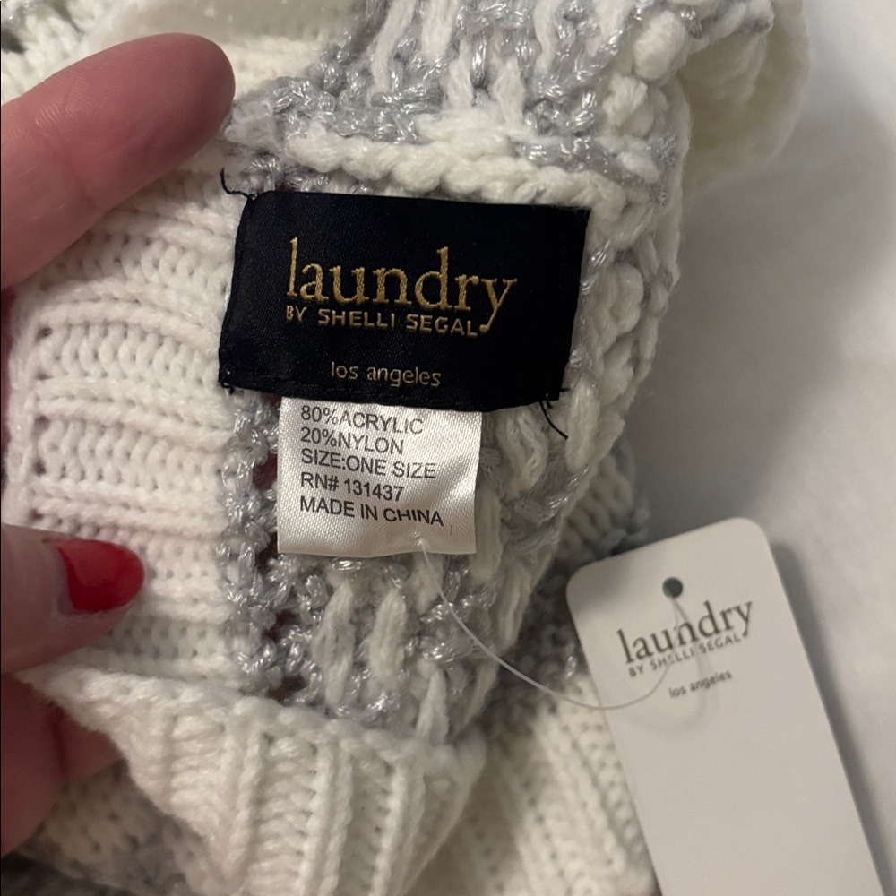 Laundry By Shelli Segal White and Silver fair isle Knit infinity neck Scarf NWT - Picture 8 of 11